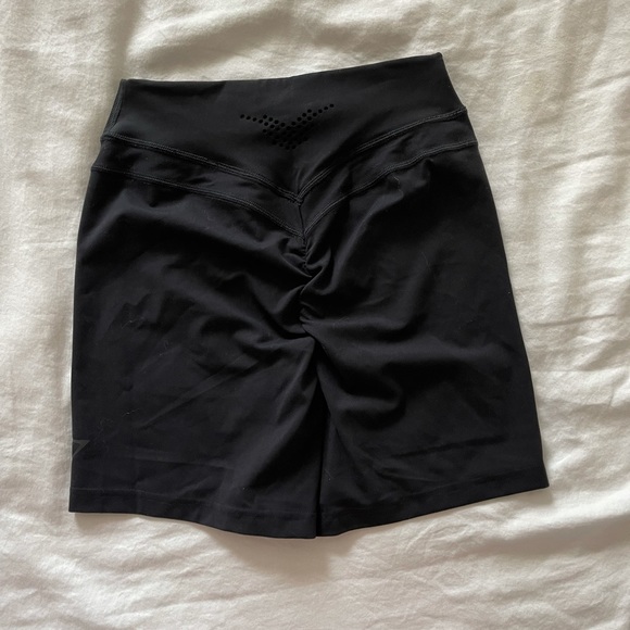 Gymshark x Whitney Simmons black shorts NWT - Picture 3 of 3